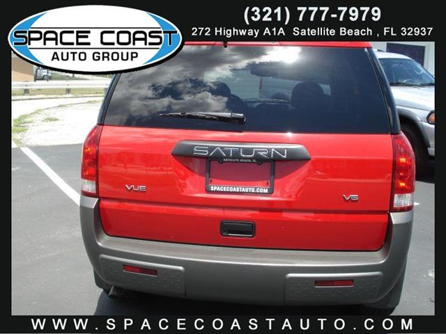 Saturn VUE 2004 photo 1