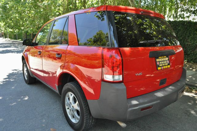 Saturn VUE 2004 photo 4