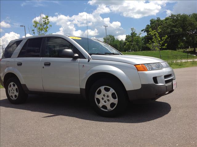 Saturn VUE 2004 photo 1