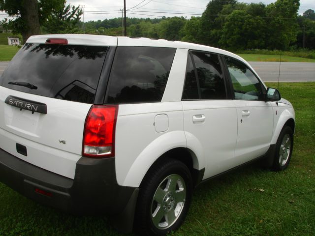 Saturn VUE 2004 photo 4