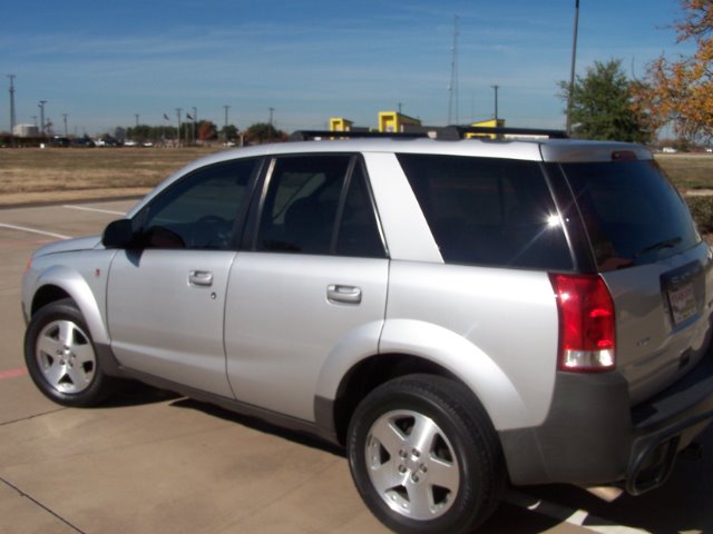 Saturn VUE 2004 photo 2