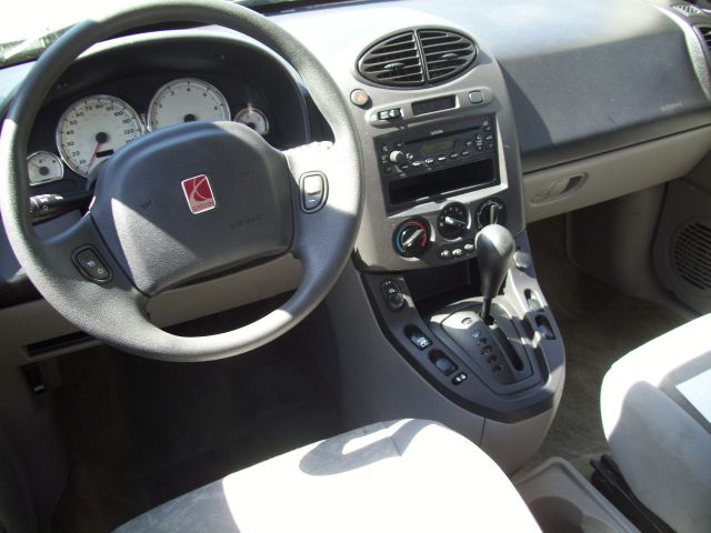 Saturn VUE 2004 photo 10