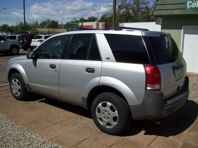 Saturn VUE 2004 photo 17