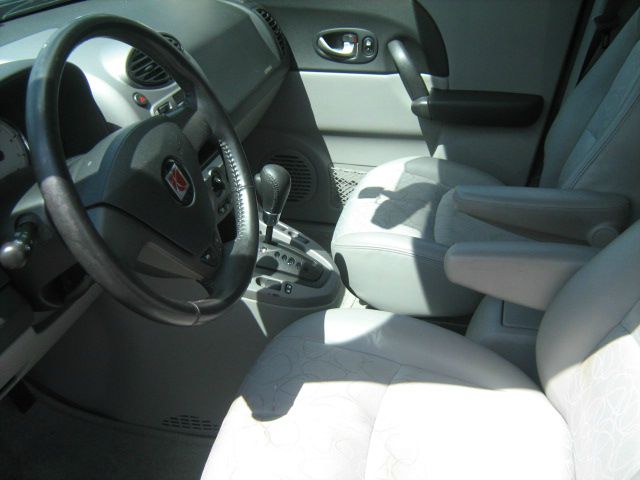 Saturn VUE 2004 photo 4