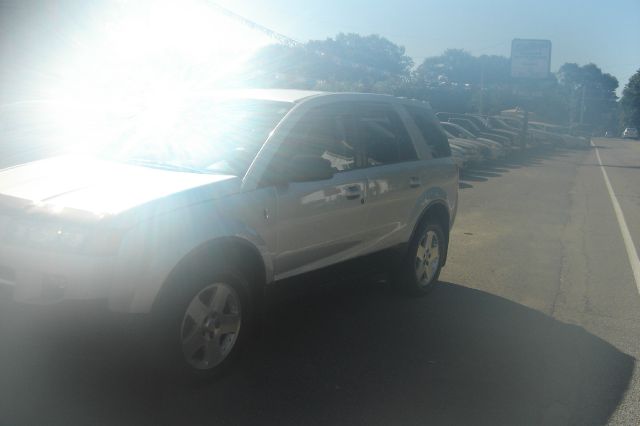 Saturn VUE 2004 photo 1