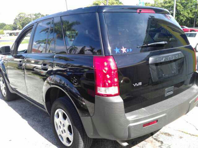 Saturn VUE 2004 photo 1