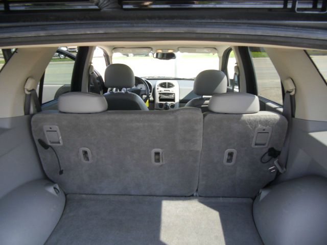 Saturn VUE 2004 photo 10