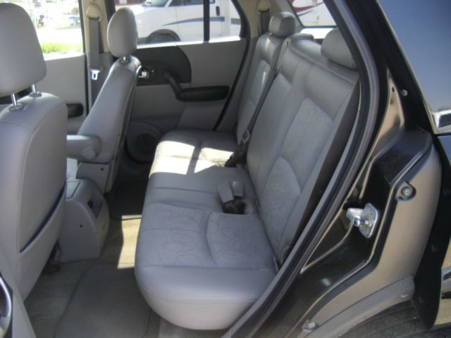 Saturn VUE 2004 photo 11