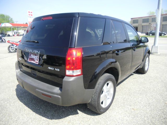 Saturn VUE 2004 photo 3