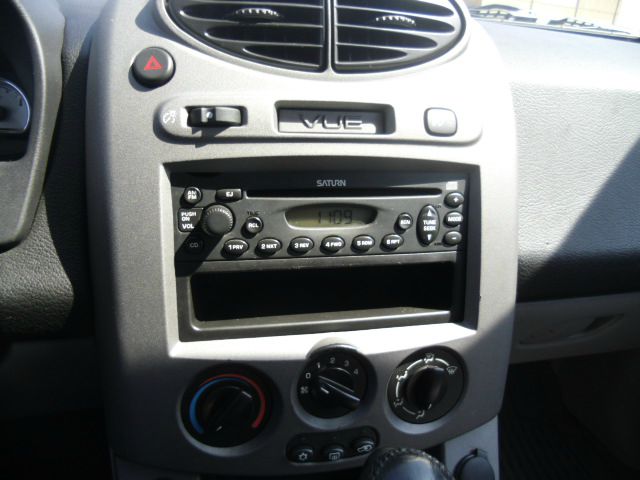 Saturn VUE 2004 photo 6