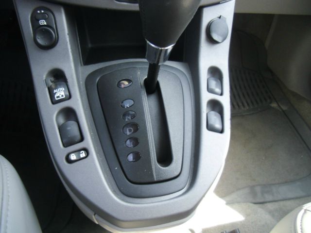 Saturn VUE 2004 photo 7