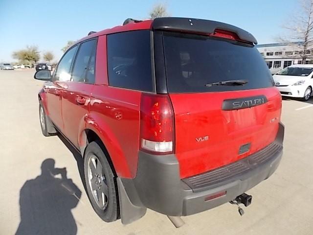 Saturn VUE 2004 photo 1