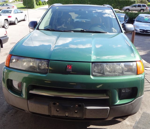 Saturn VUE 2004 photo 1