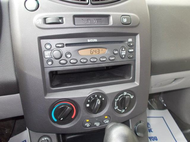 Saturn VUE 2004 photo 14