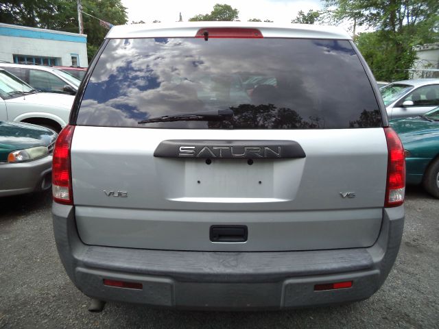 Saturn VUE 2004 photo 1