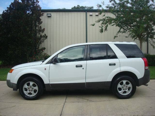 Saturn VUE 2004 photo 2