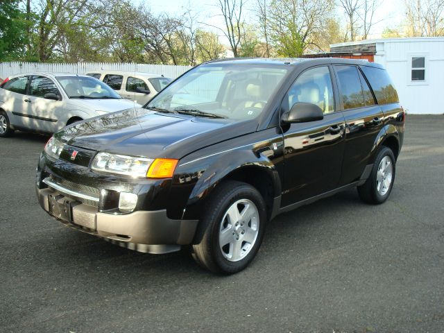 Saturn VUE 2004 photo 1