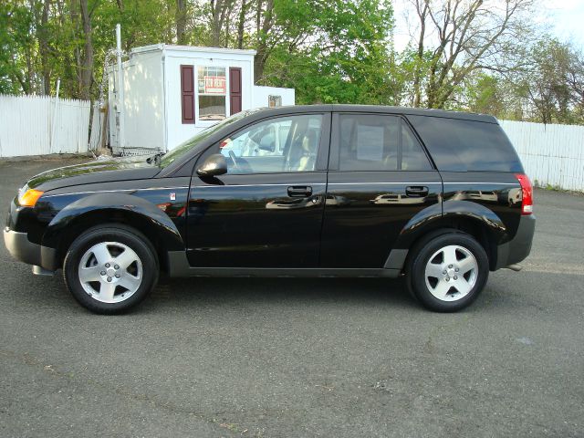 Saturn VUE 2004 photo 2