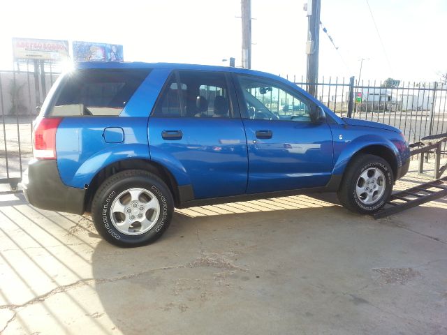 Saturn VUE 2004 photo 1