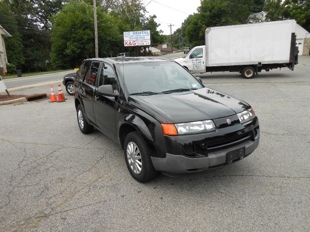 Saturn VUE 2004 photo 1