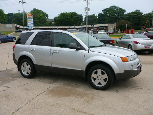 Saturn VUE 2004 photo 4