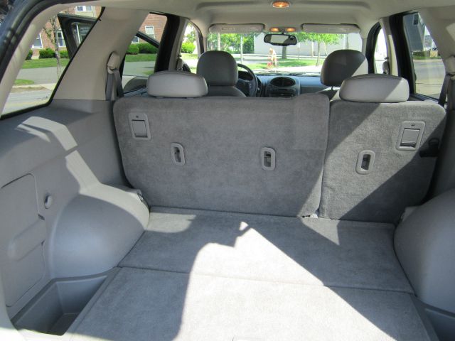 Saturn VUE 2004 photo 14