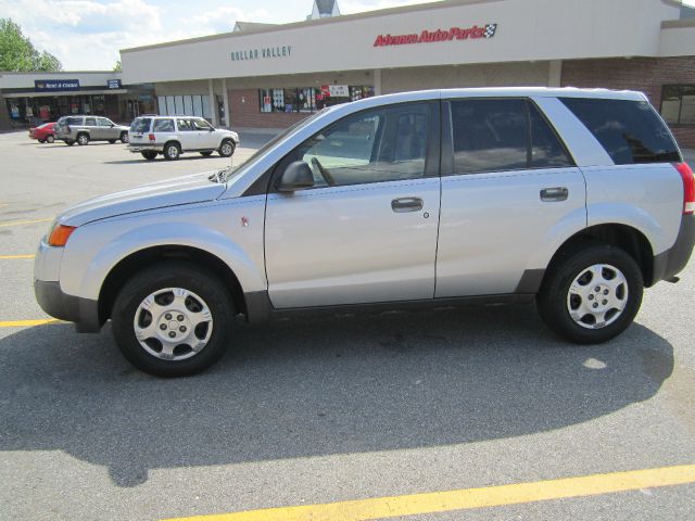 Saturn VUE 2004 photo 17