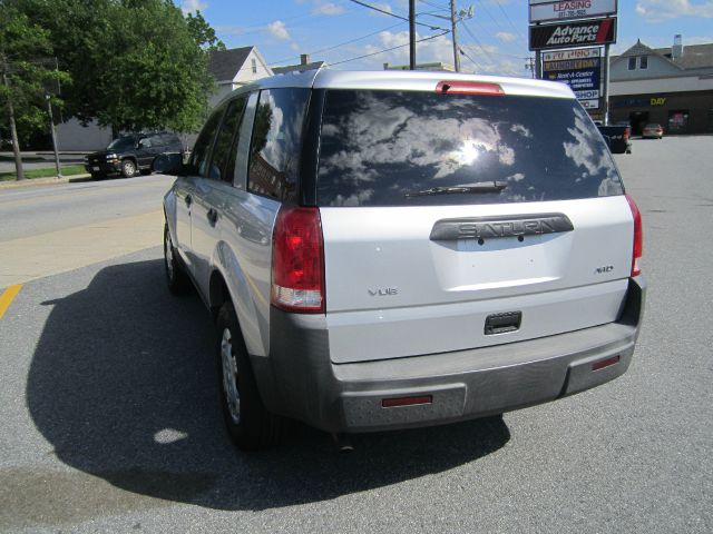 Saturn VUE 2004 photo 9