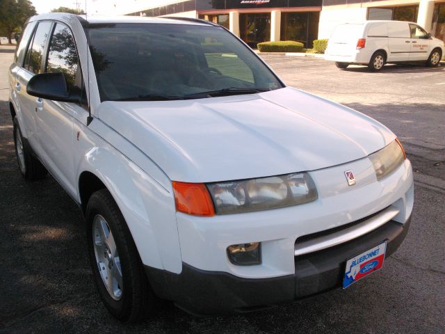 Saturn VUE 2004 photo 1