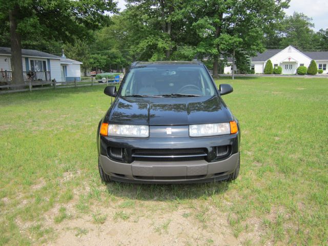 Saturn VUE 2004 photo 1