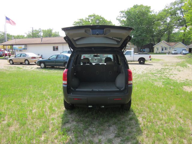 Saturn VUE 2004 photo 3