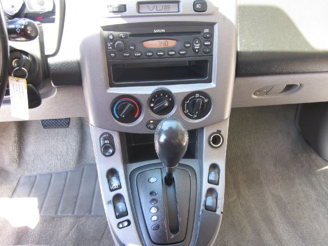 Saturn VUE 2004 photo 6