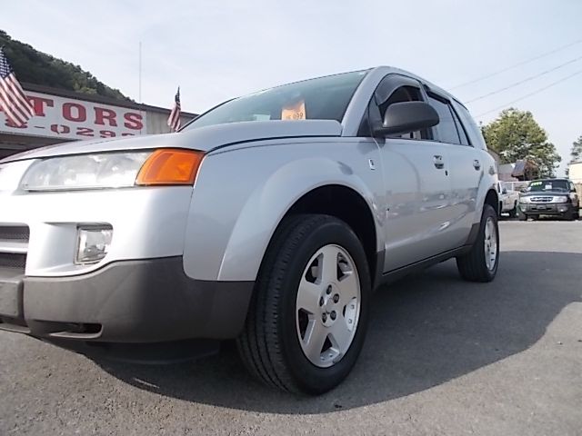 Saturn VUE 2004 photo 2