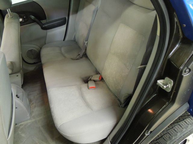 Saturn VUE 2004 photo 15