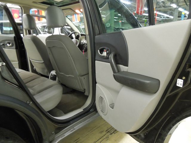 Saturn VUE 2004 photo 20