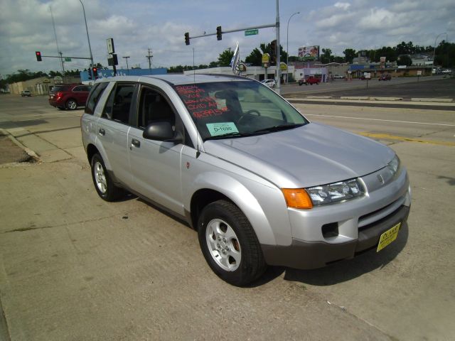 Saturn VUE 2004 photo 1