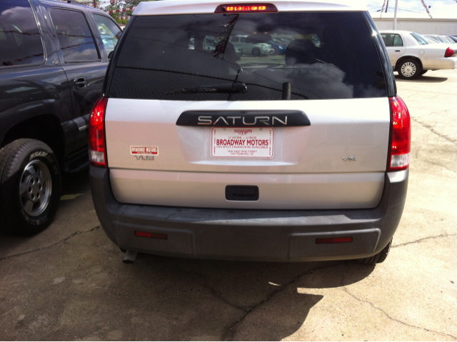 Saturn VUE 2005 photo 2