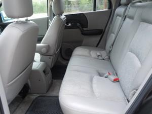 Saturn VUE 2005 photo 21