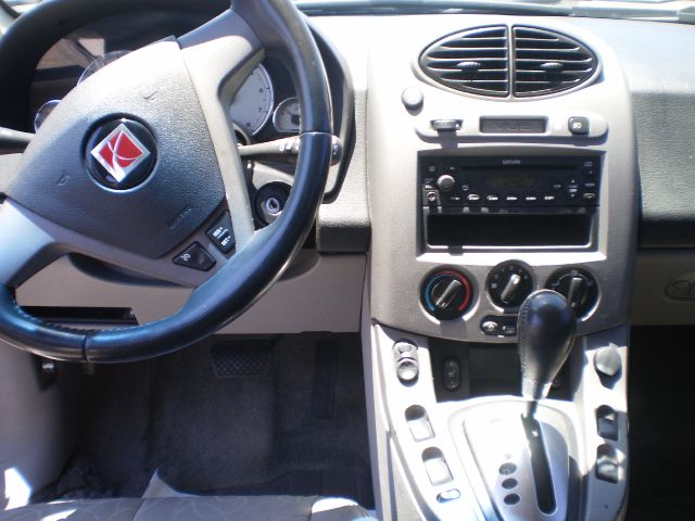 Saturn VUE 2005 photo 1