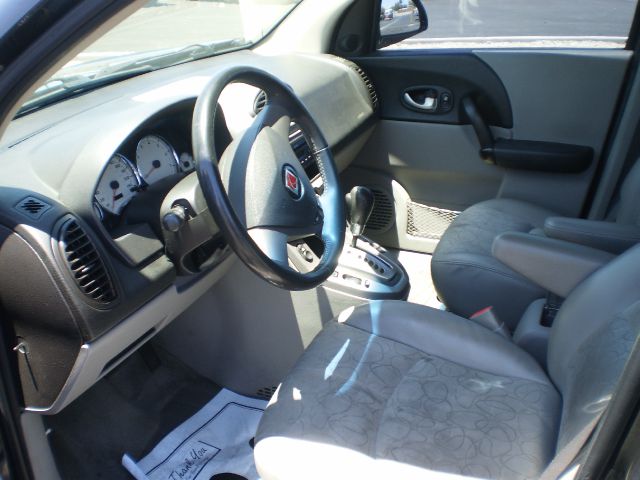 Saturn VUE 2005 photo 3