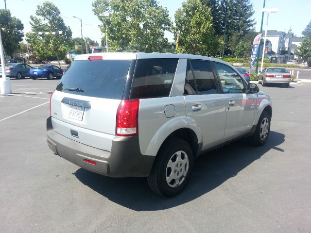 Saturn VUE 2005 photo 1