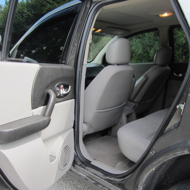 Saturn VUE 2005 photo 8