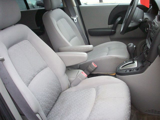 Saturn VUE 2005 photo 1