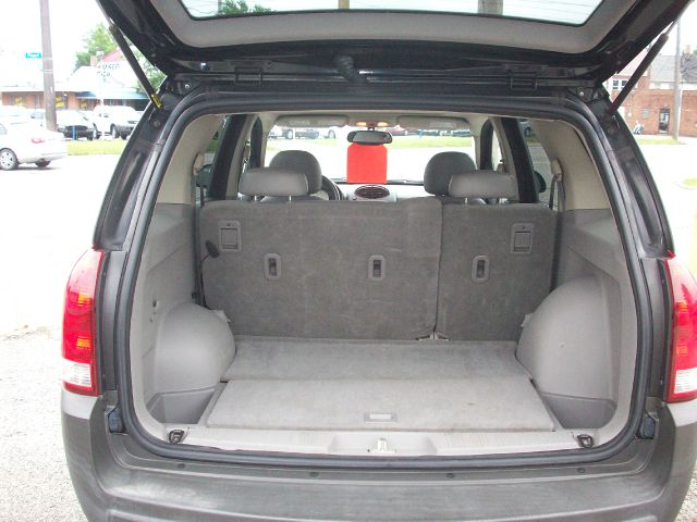 Saturn VUE 2005 photo 2