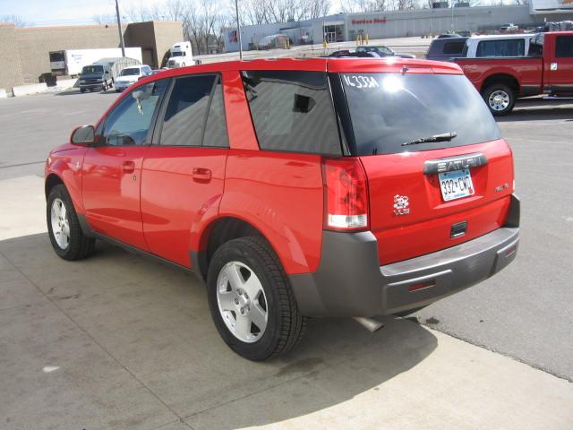 Saturn VUE 2005 photo 1