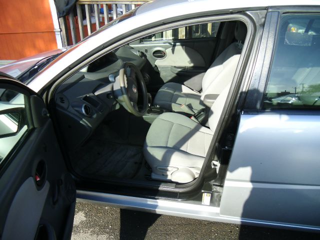 Saturn VUE 2005 photo 1