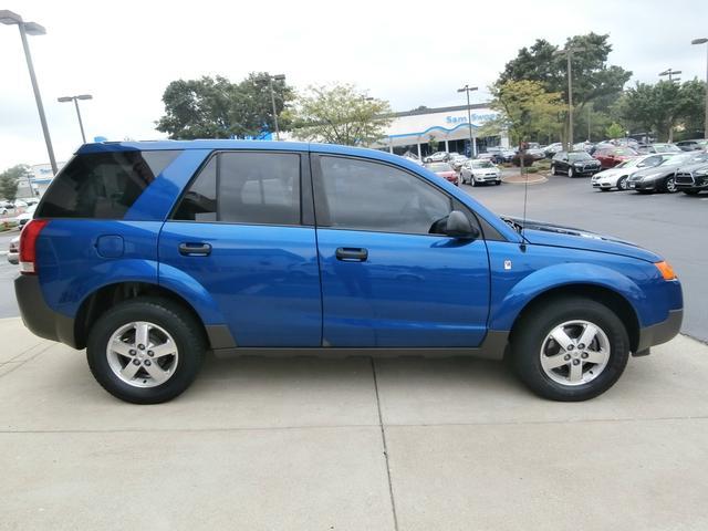 Saturn VUE 2005 photo 1