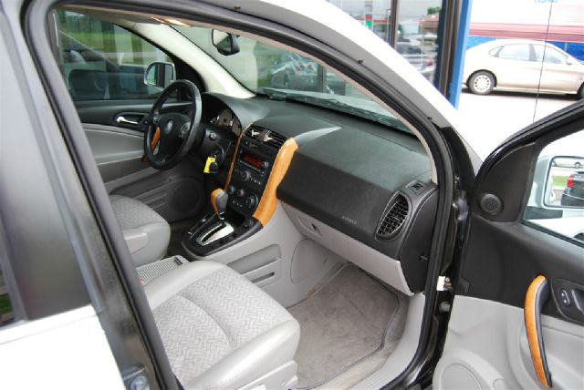 Saturn VUE 2006 photo 8