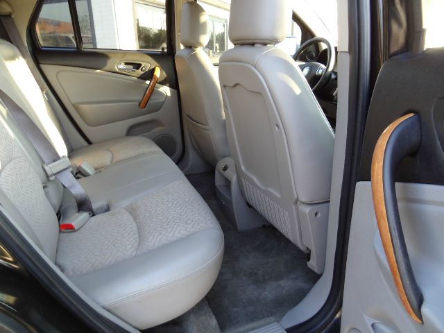 Saturn VUE 2006 photo 2