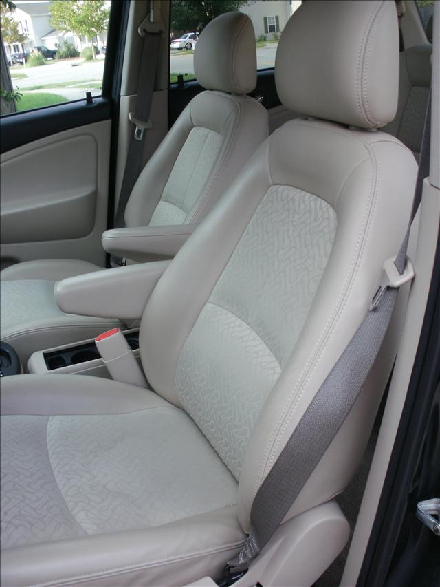 Saturn VUE 2007 photo 2